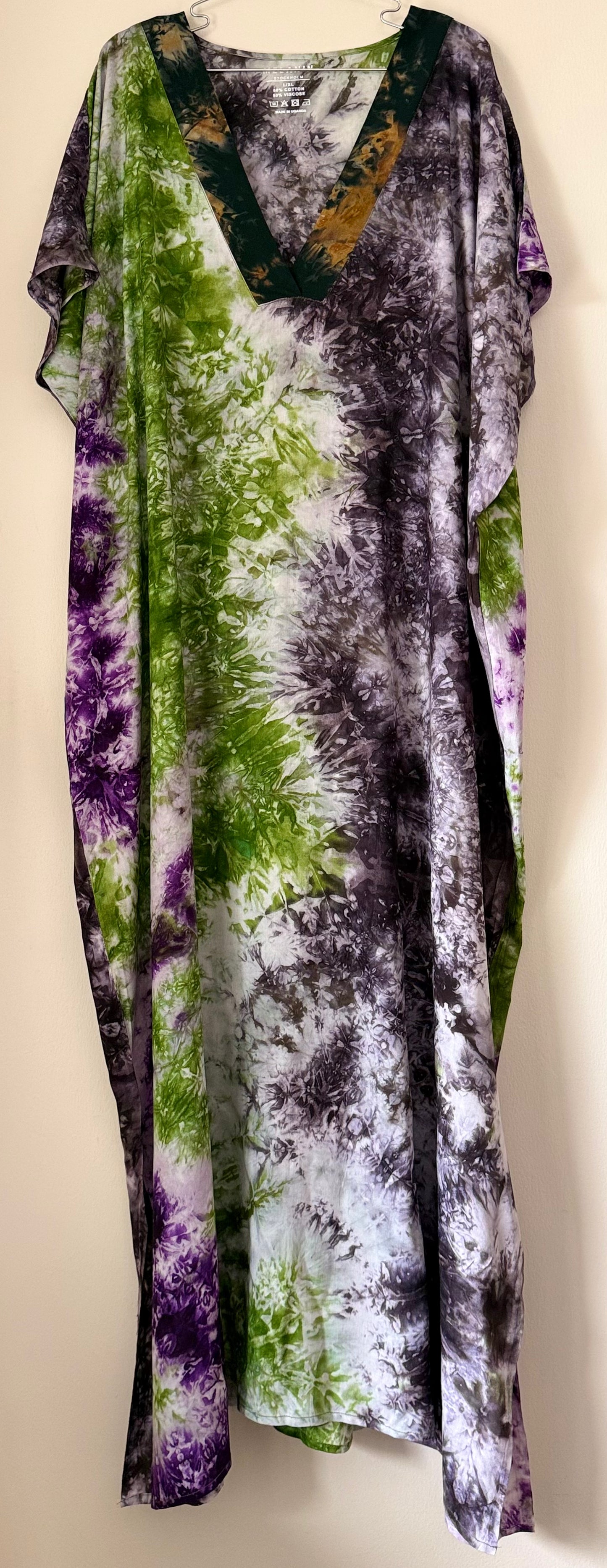 African Print V-Neck Dress - L/XL